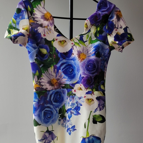 Hope & Ivy floral midi dress - Picture 4 of 5